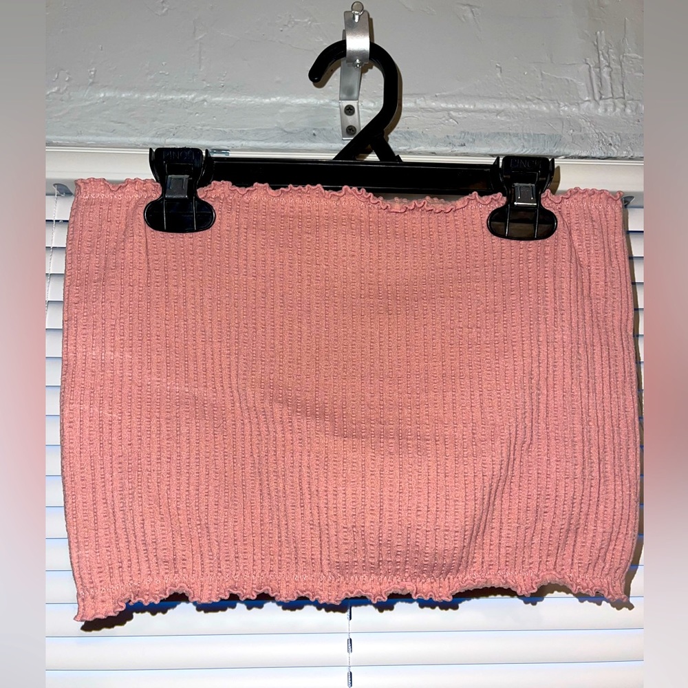 pink tube top